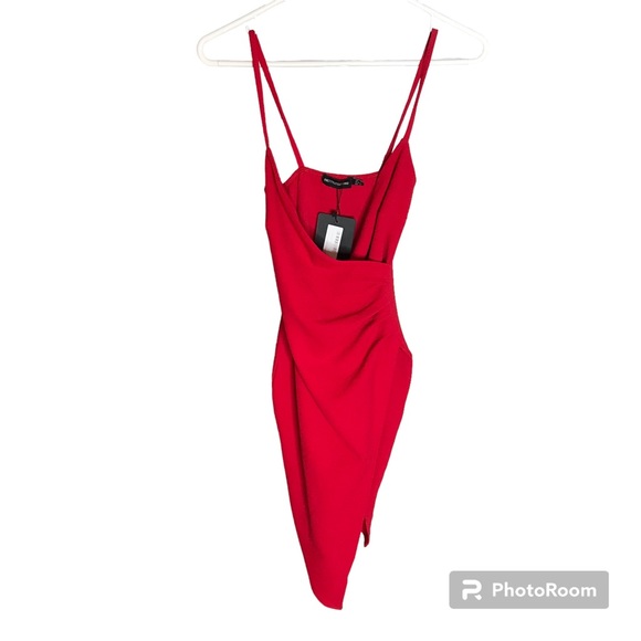Pretty little thing - asymmetrical Raching Dress - Picture 1 of 4